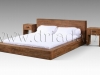 Masivni drveni krevet